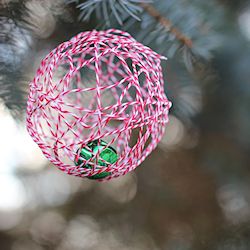 Baker Twine Ornament 250